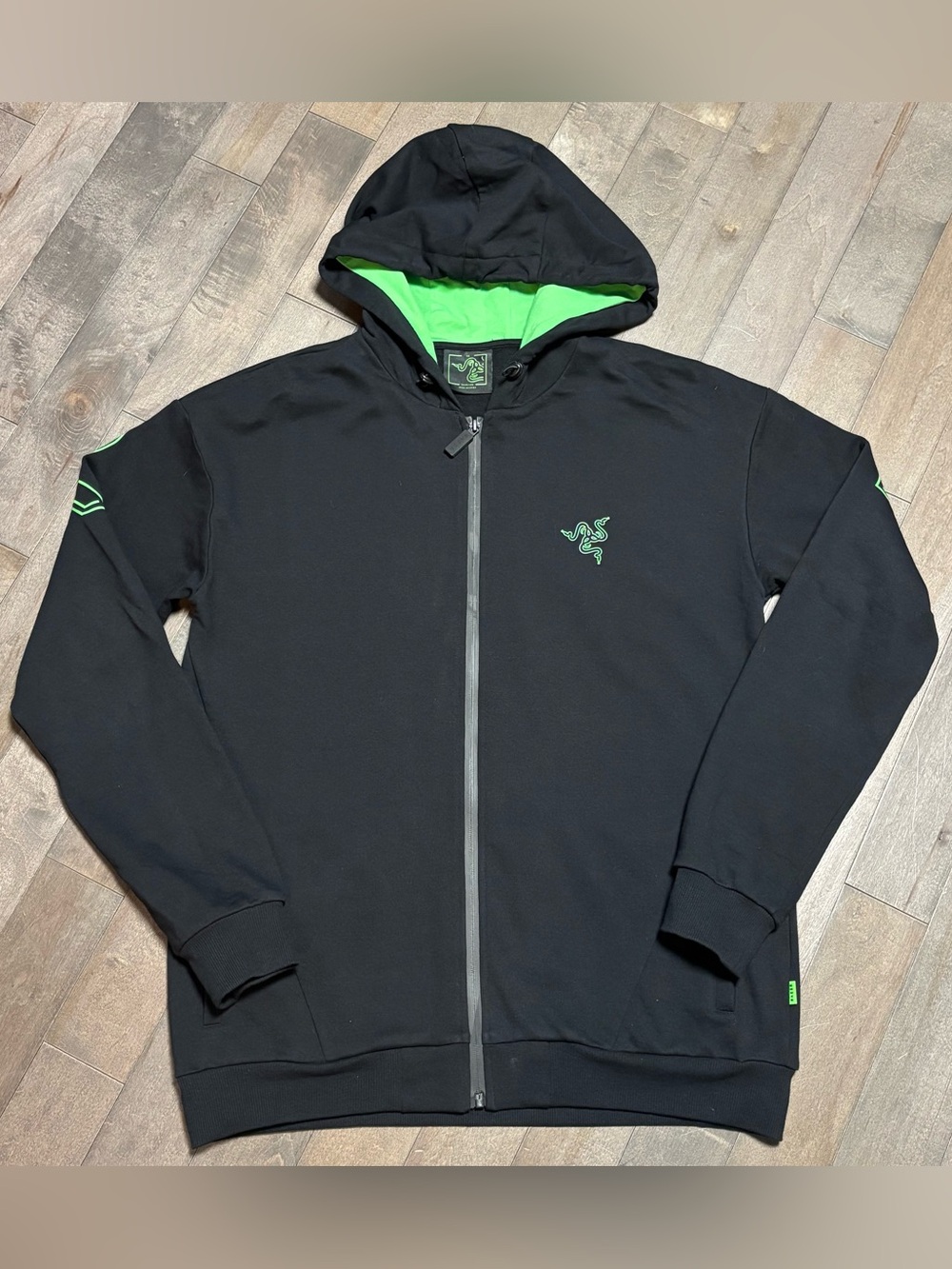 Razer Unleashed Zip Hoodie Unisex M Black Green Gaming Full Zip NWOT